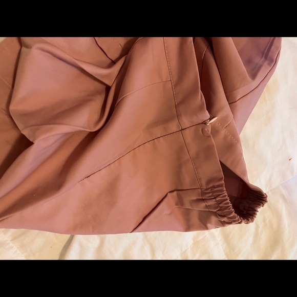 Baby pink pleated school girl skirt - Picture 6 of 6